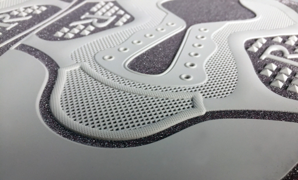 Capellada NEGRA-ROSA PVC 3D 3