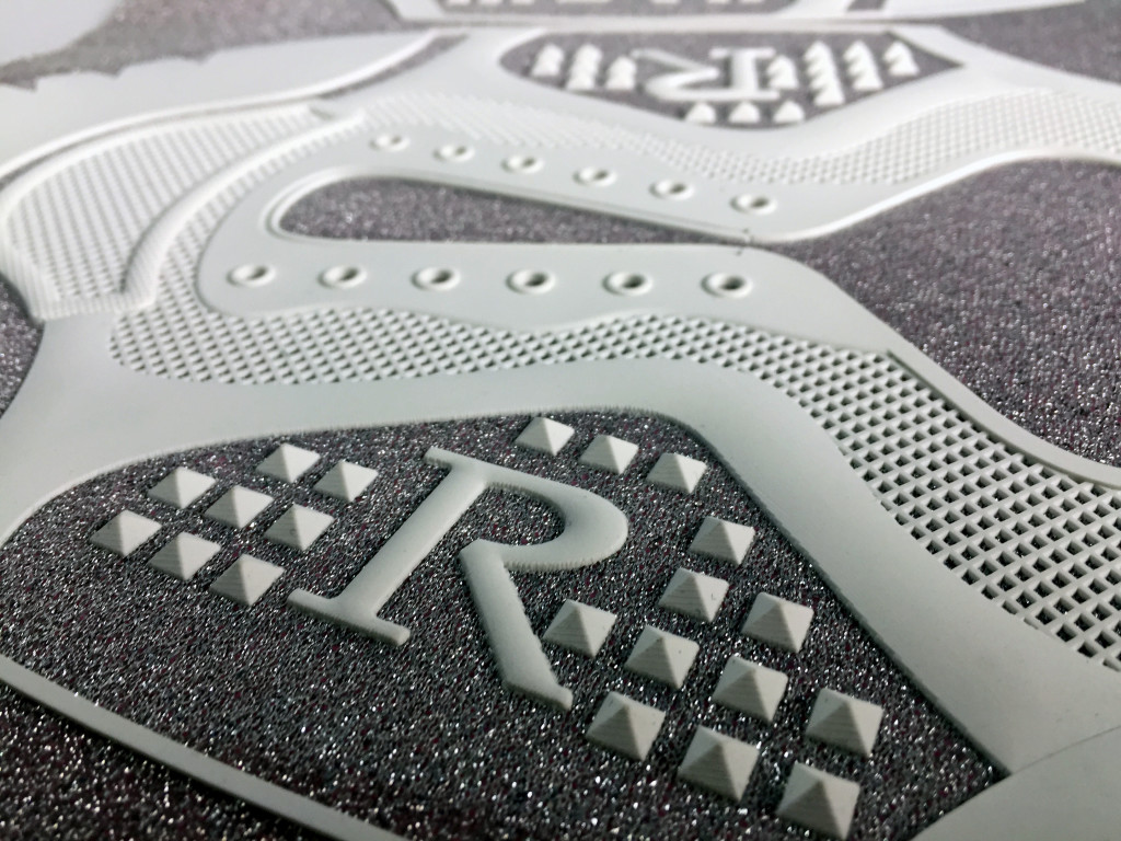 Capellada NEGRA-ROSA PVC 3D 4